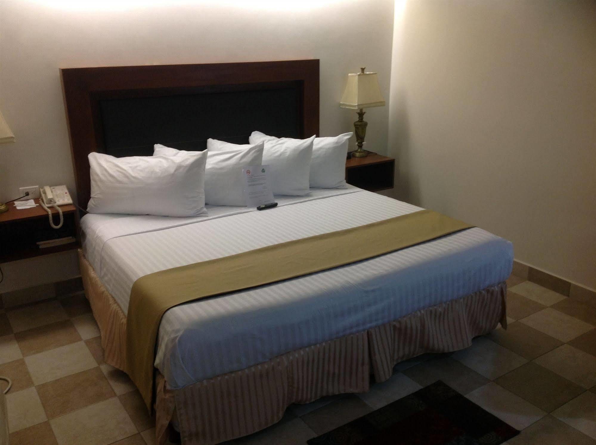 Best Western Hotel Plaza Matamoros Ngoại thất bức ảnh